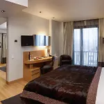 Esperos Palace Luxury & Hotel 4*