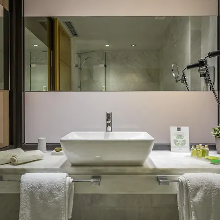 Esperos Palace Luxury & 4*