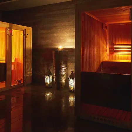 Esperos Palace Luxury & מלון קסטוריה