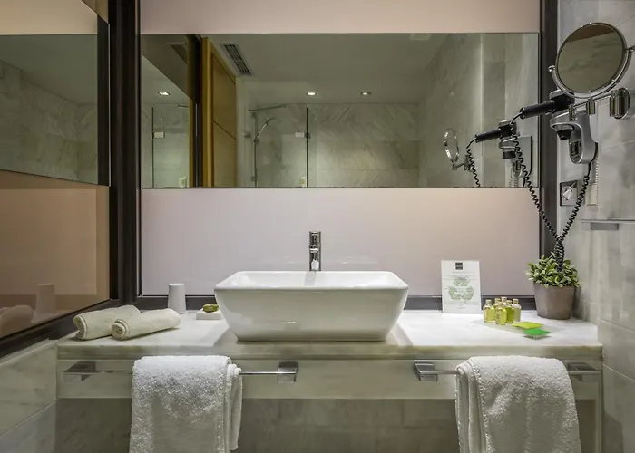 Esperos Palace Luxury & 4*