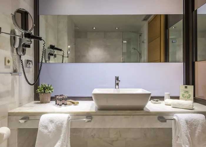 Esperos Palace Luxury & Ξενοδοχείο Καστοριά